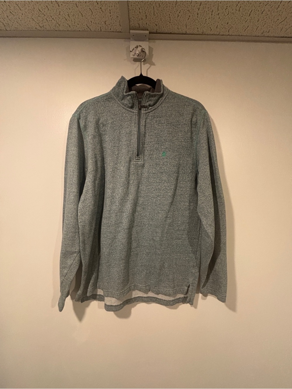 Izod Men's Half-Zip Light Fleece Pullover